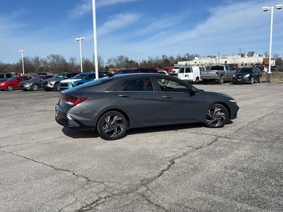 2025 Hyundai Elantra SEL Convenience
