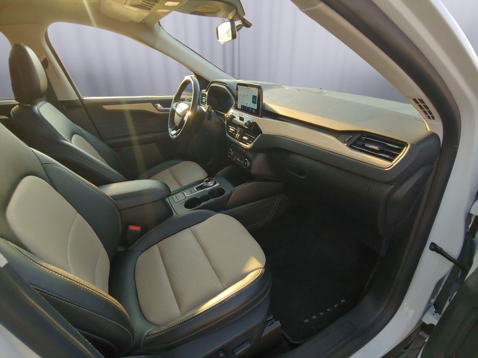 2021 Ford Escape Titanium Hybrid