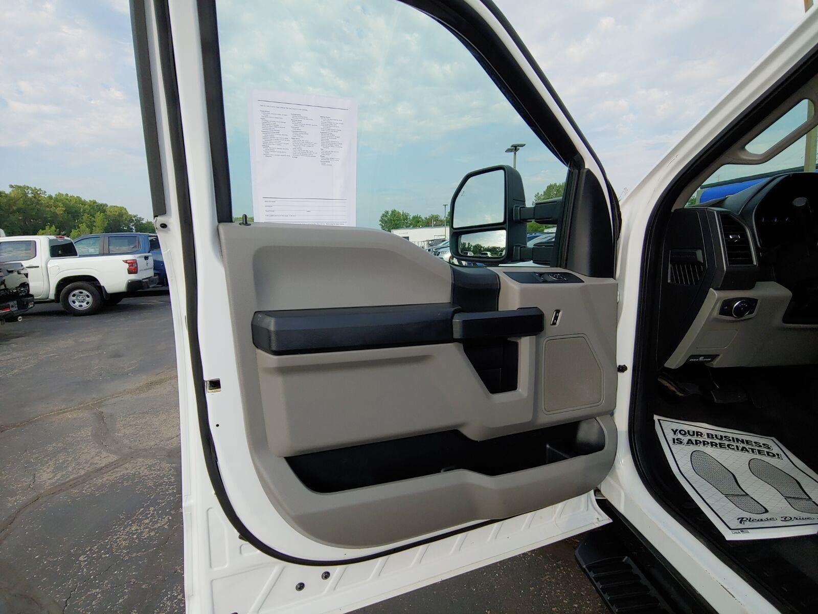 2018 Ford Super Duty F-350 SRW XL