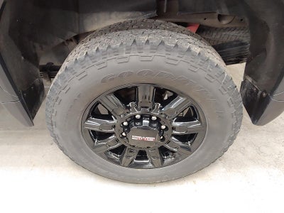 2025 GMC Sierra 2500HD AT4