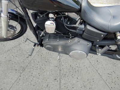 2011 HARLEY-DAVIDSON STREETBOB Base