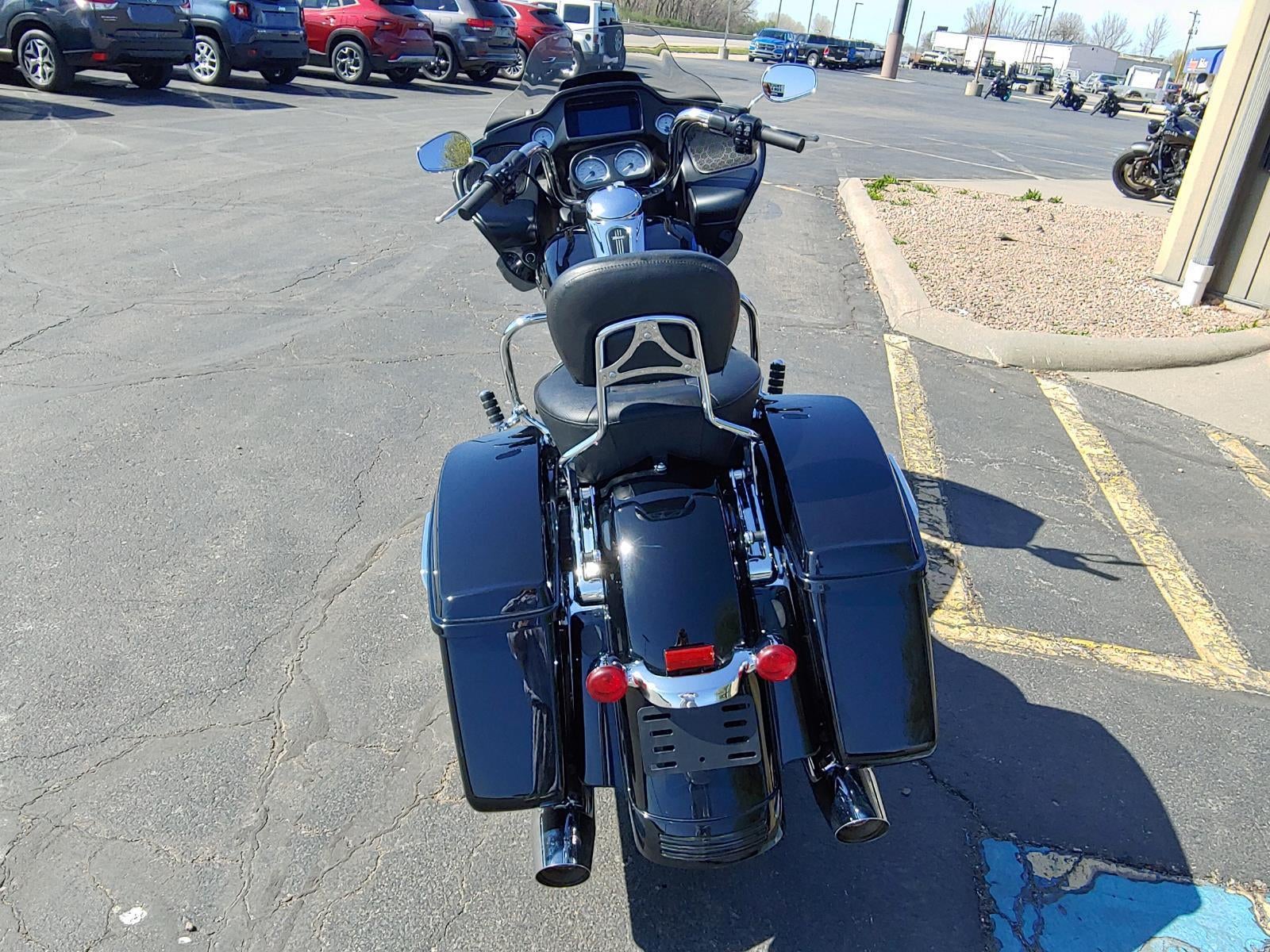 2023 HARLEY-DAVIDSON ROAD GLIDE Base