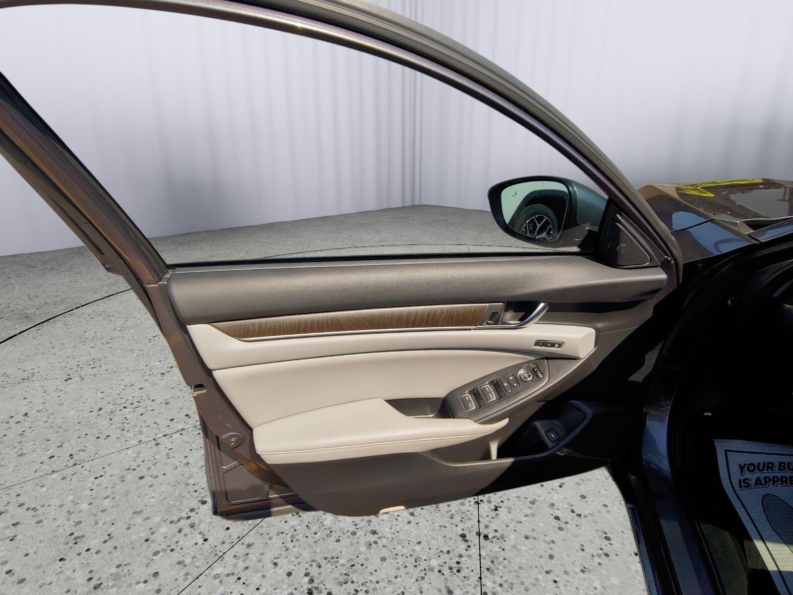 2020 Honda Accord Hybrid Touring