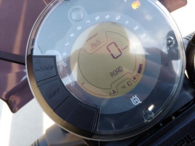 2022 HUSQVARNA SVARTPILEN 401 Base