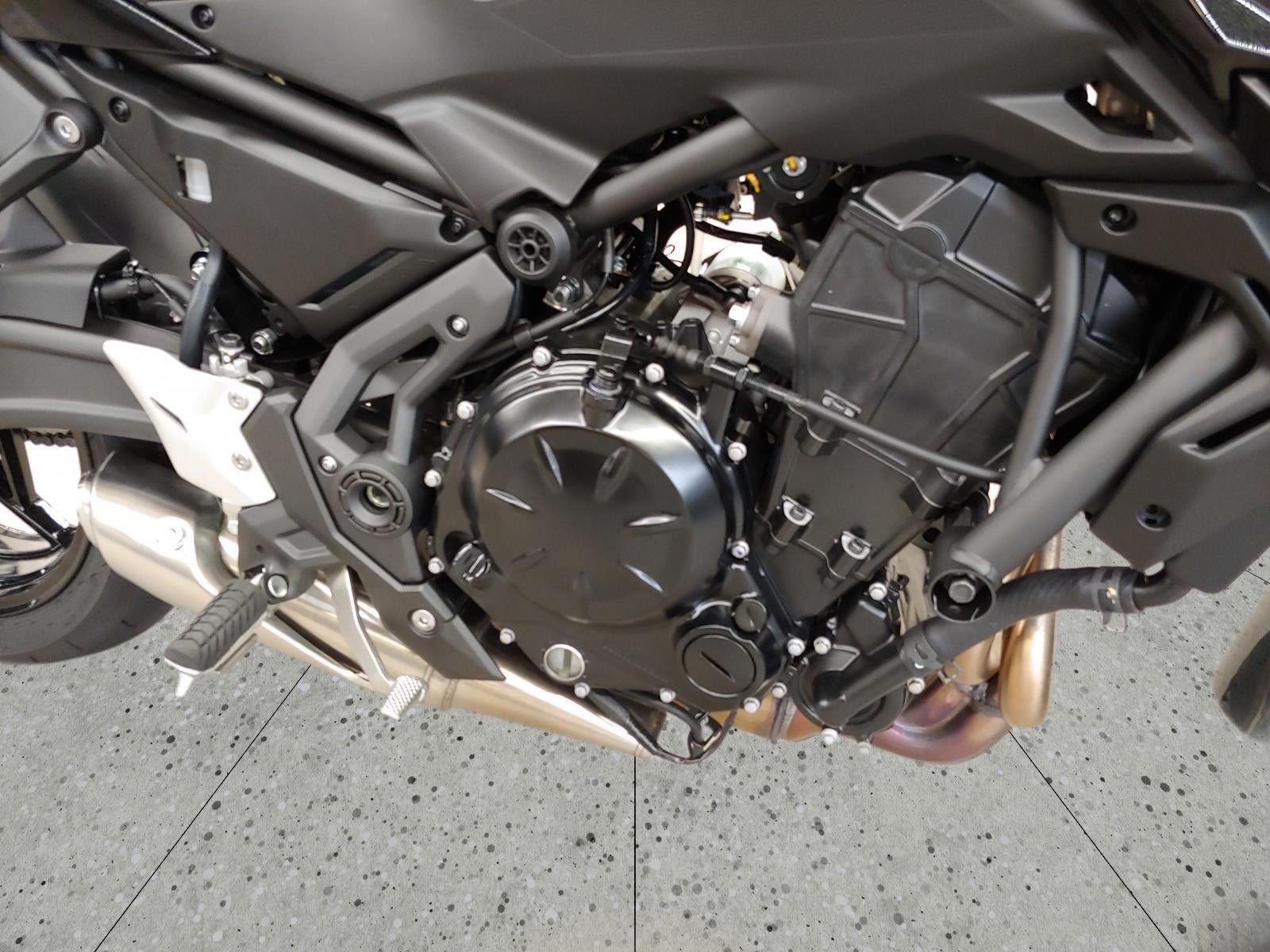 2025 KAWASAKI Z650 Base