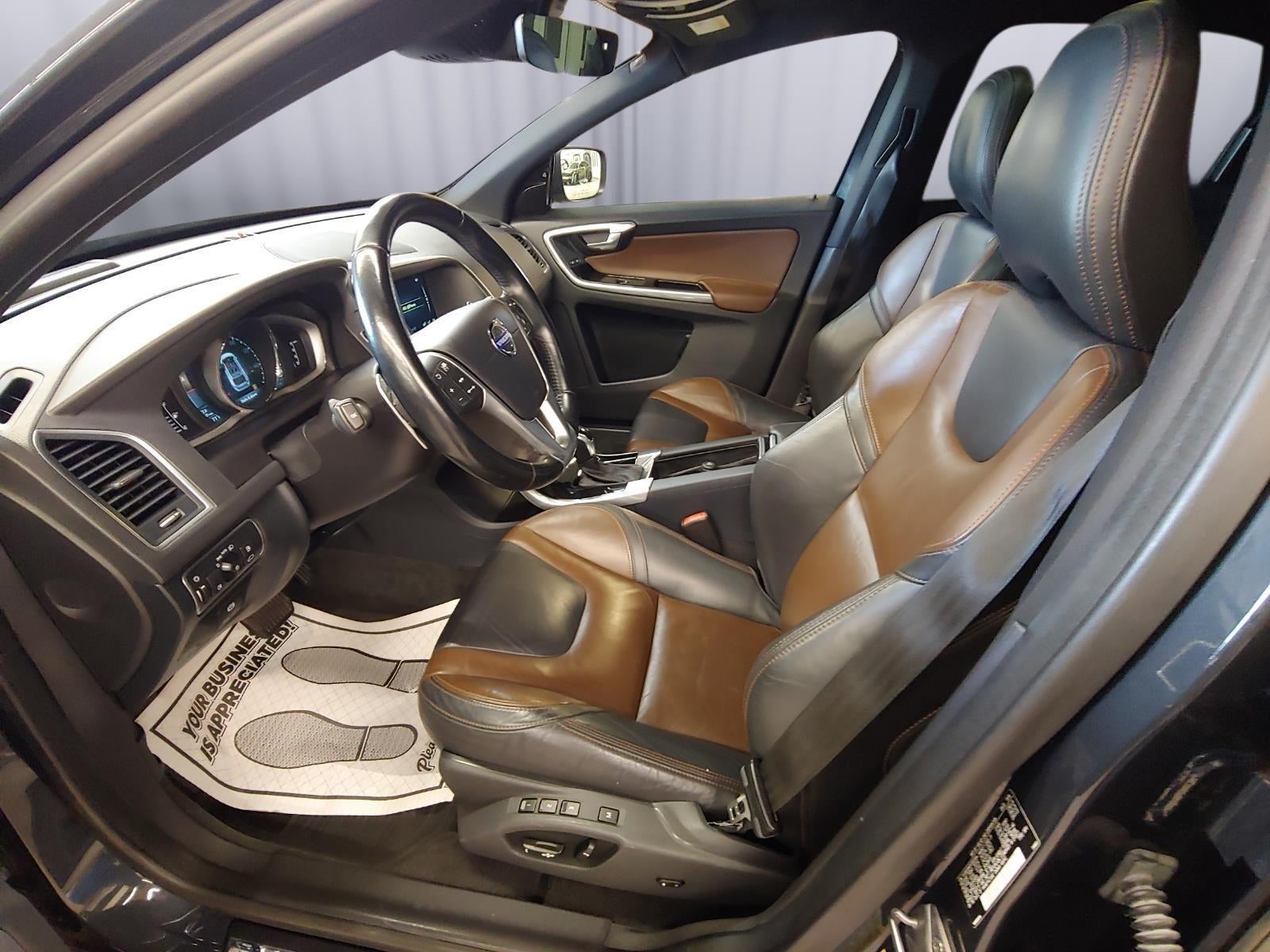 2015 Volvo XC60 T6 Platinum