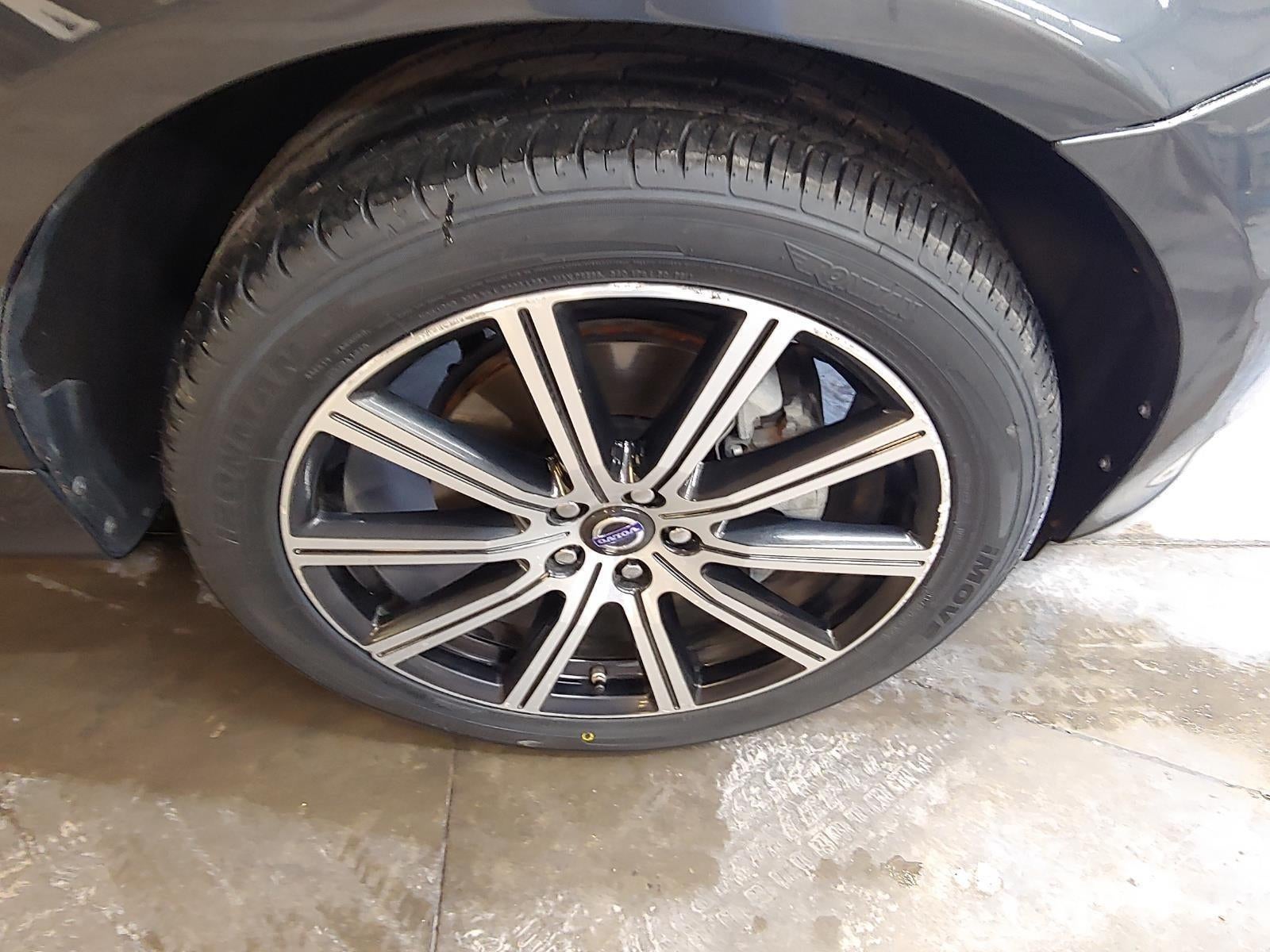 2015 Volvo XC60 T6 Platinum