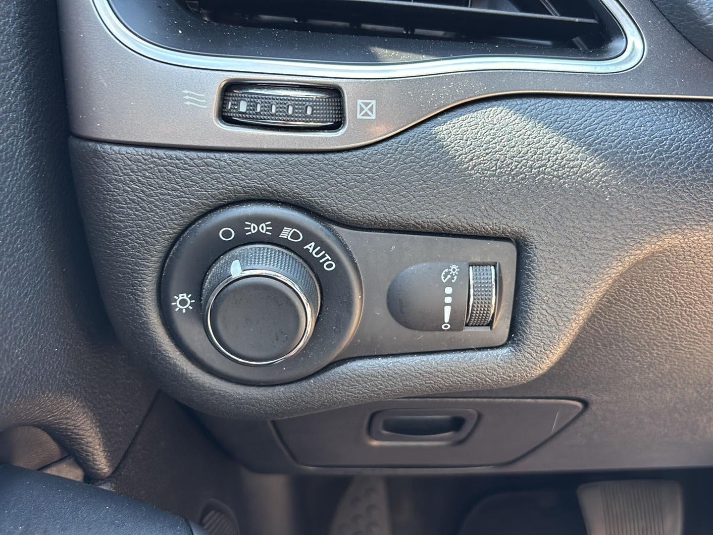 2021 Jeep Cherokee Latitude
