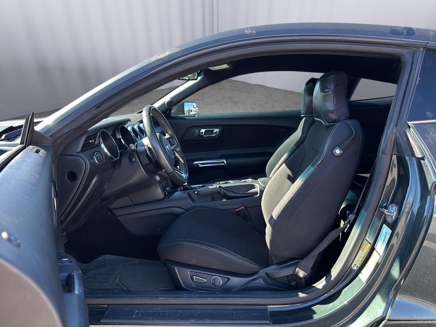 2015 Ford Mustang V6