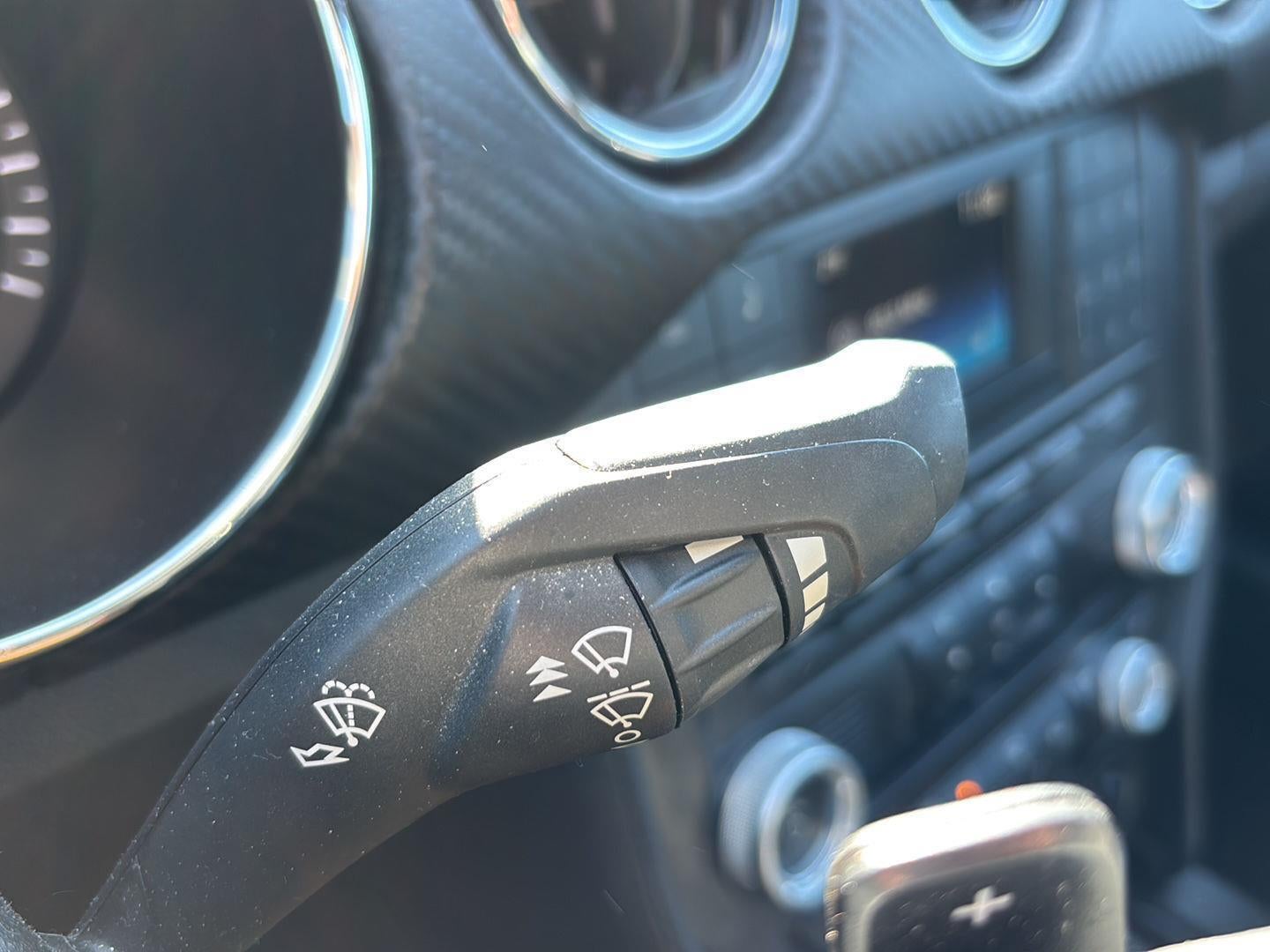 2015 Ford Mustang V6