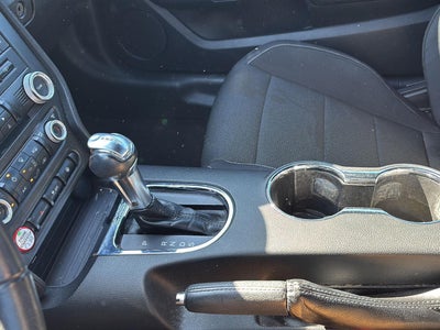 2015 Ford Mustang V6