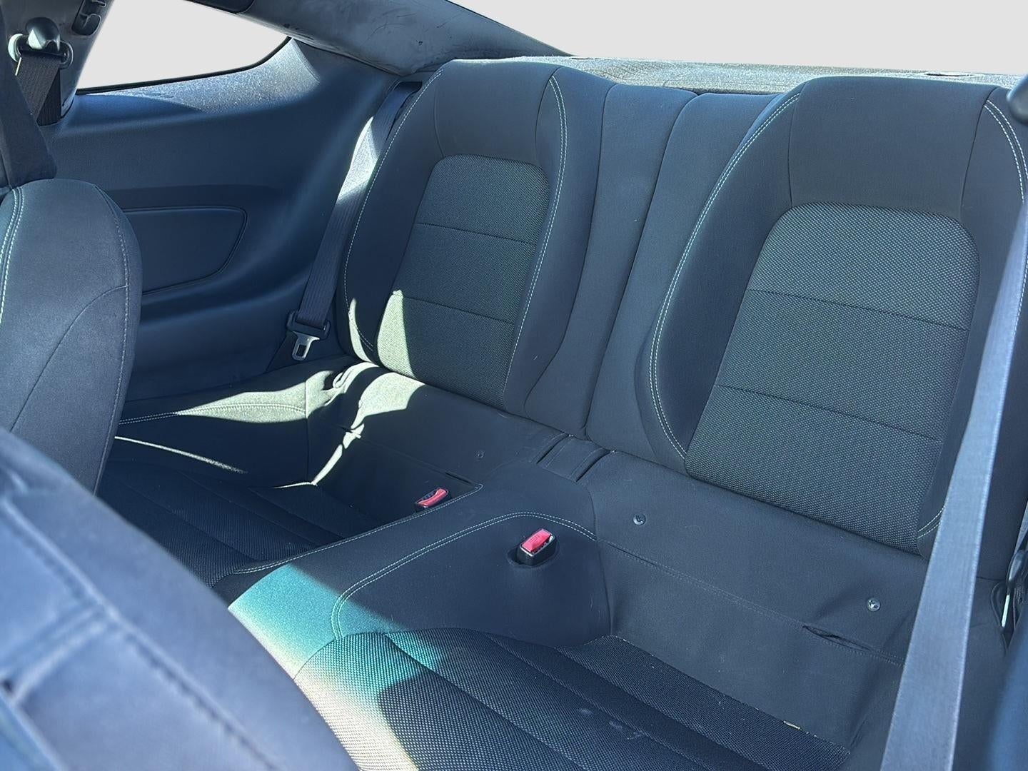 2015 Ford Mustang V6