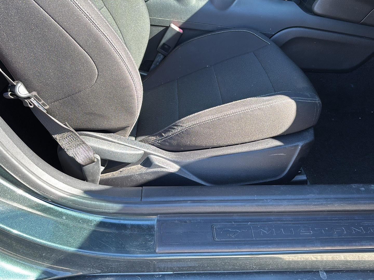 2015 Ford Mustang V6