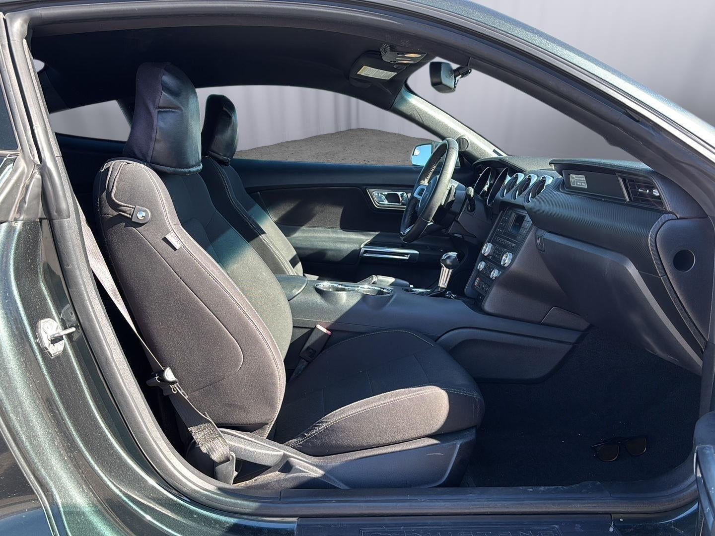 2015 Ford Mustang V6