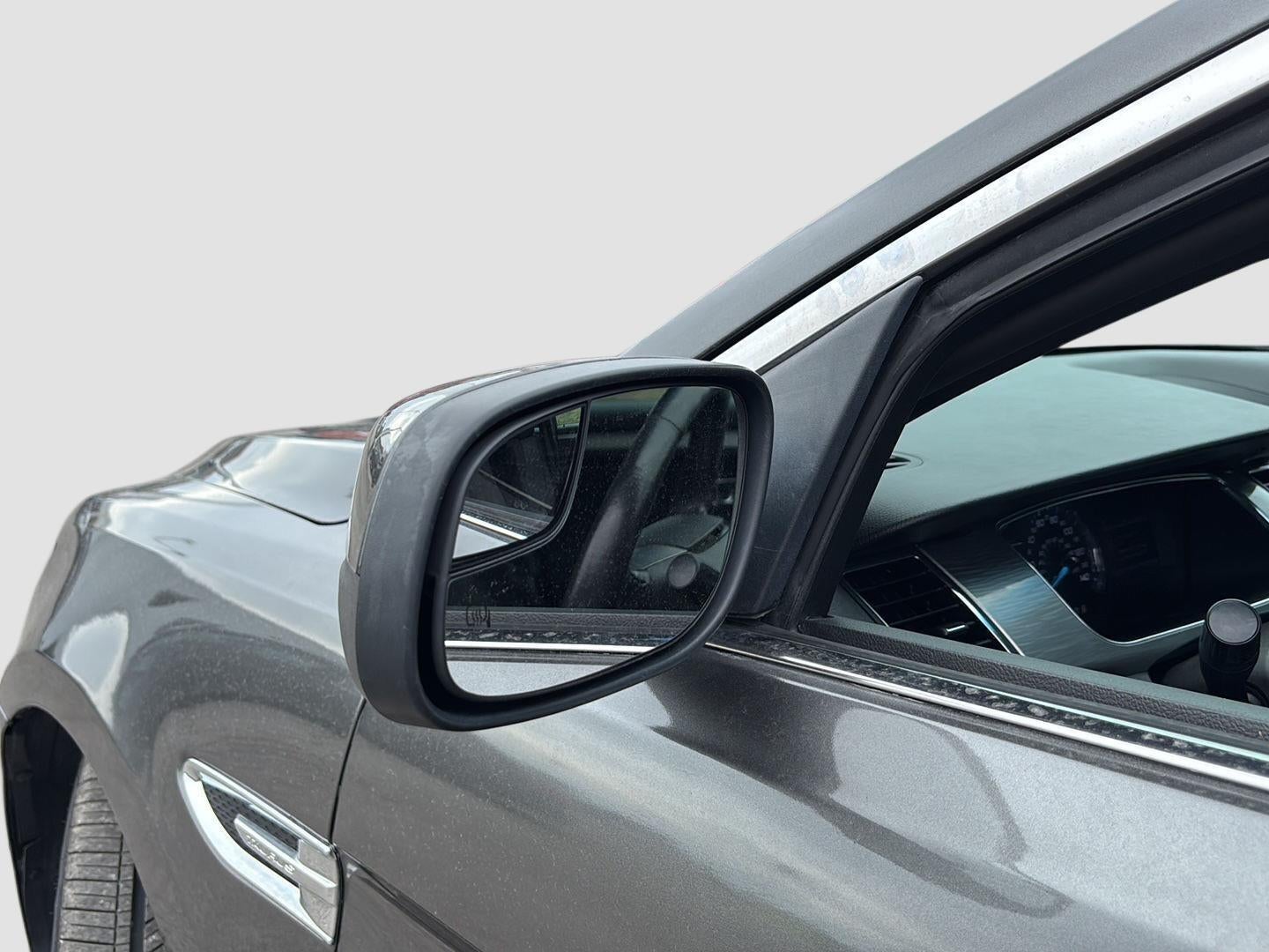 2016 Ford Taurus SEL