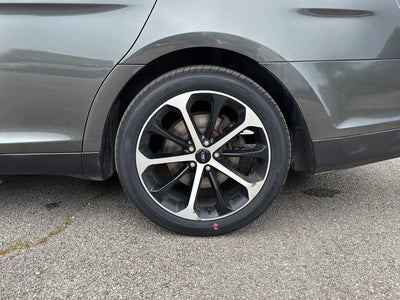 2016 Ford Taurus SEL