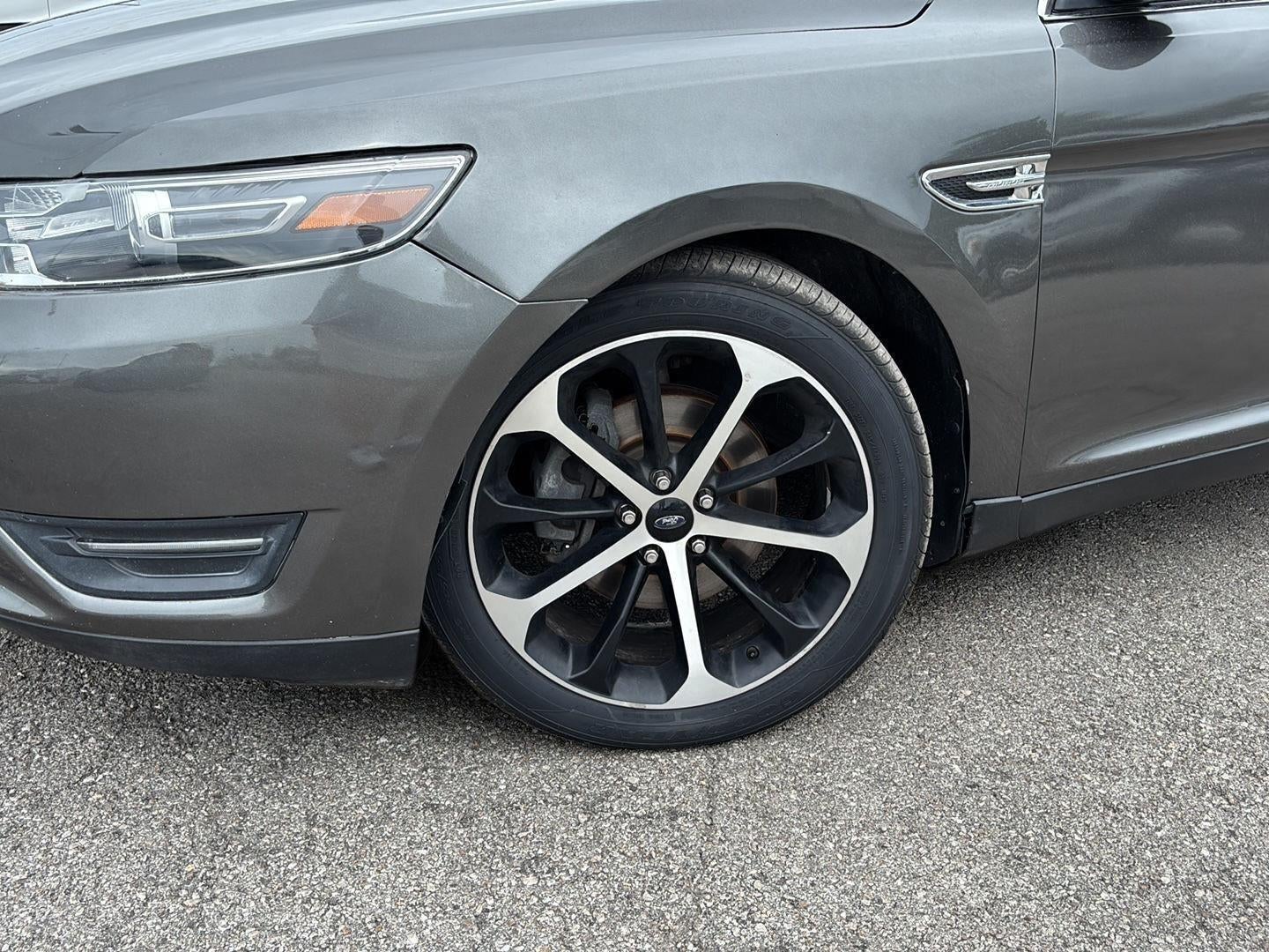 2016 Ford Taurus SEL
