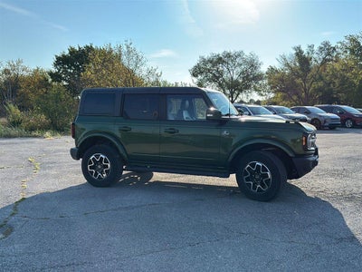 2023 Ford Bronco Base