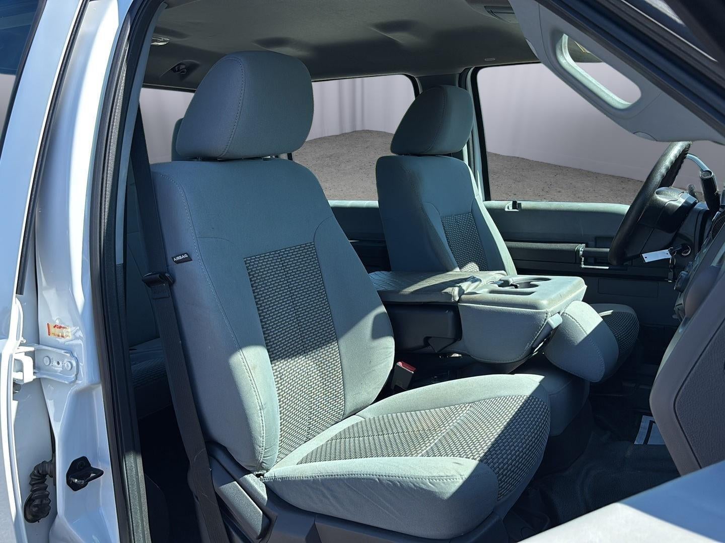 2016 Ford Super Duty F-350 DRW XL