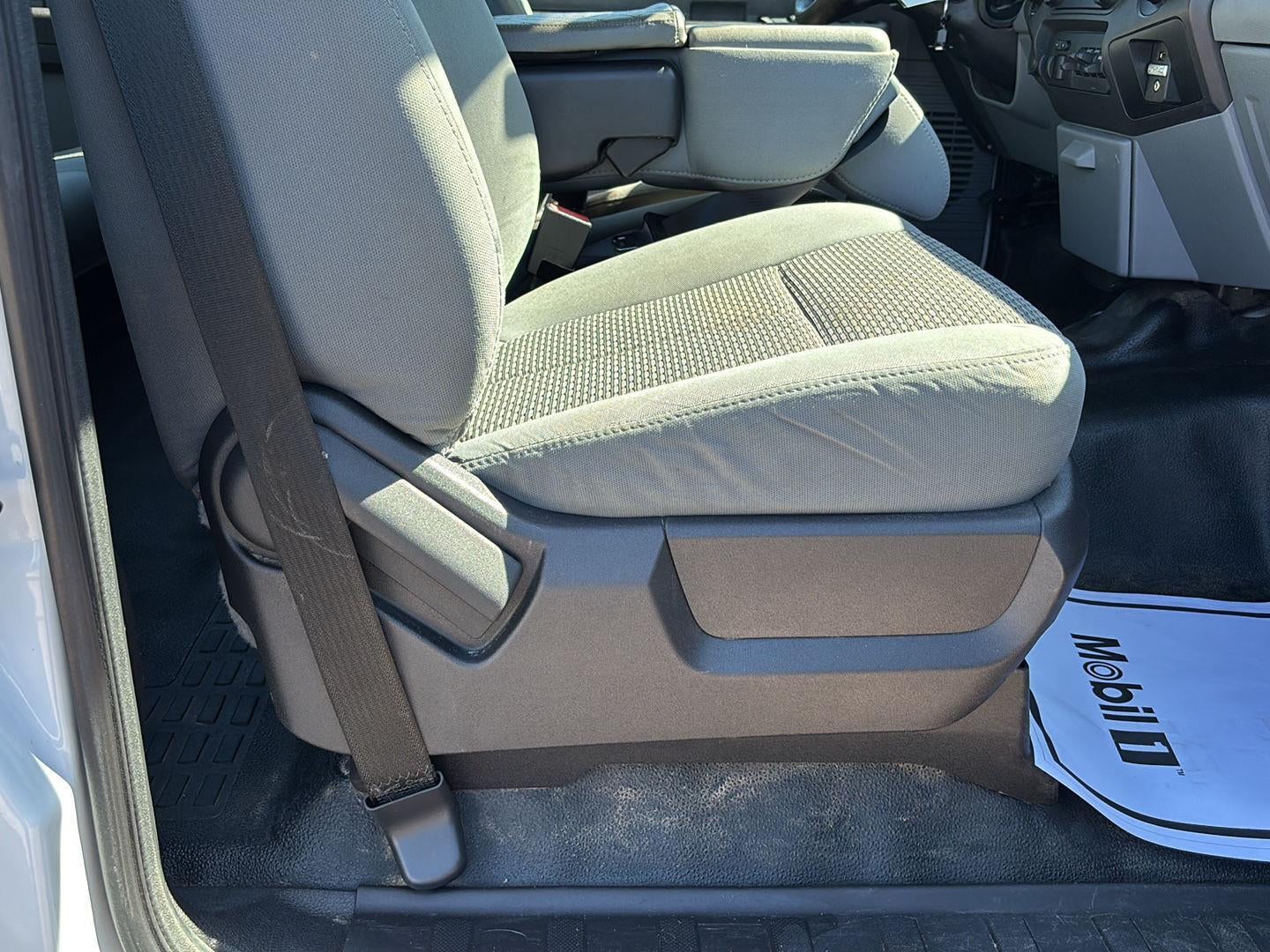 2016 Ford Super Duty F-350 DRW XL
