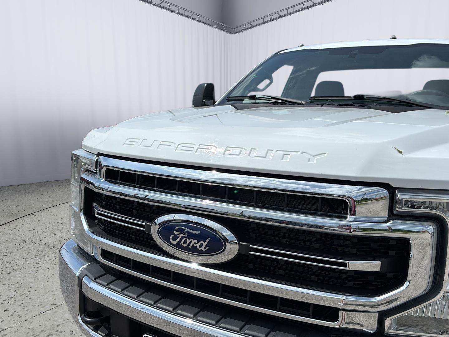 2022 Ford Super Duty F-350 SRW XL