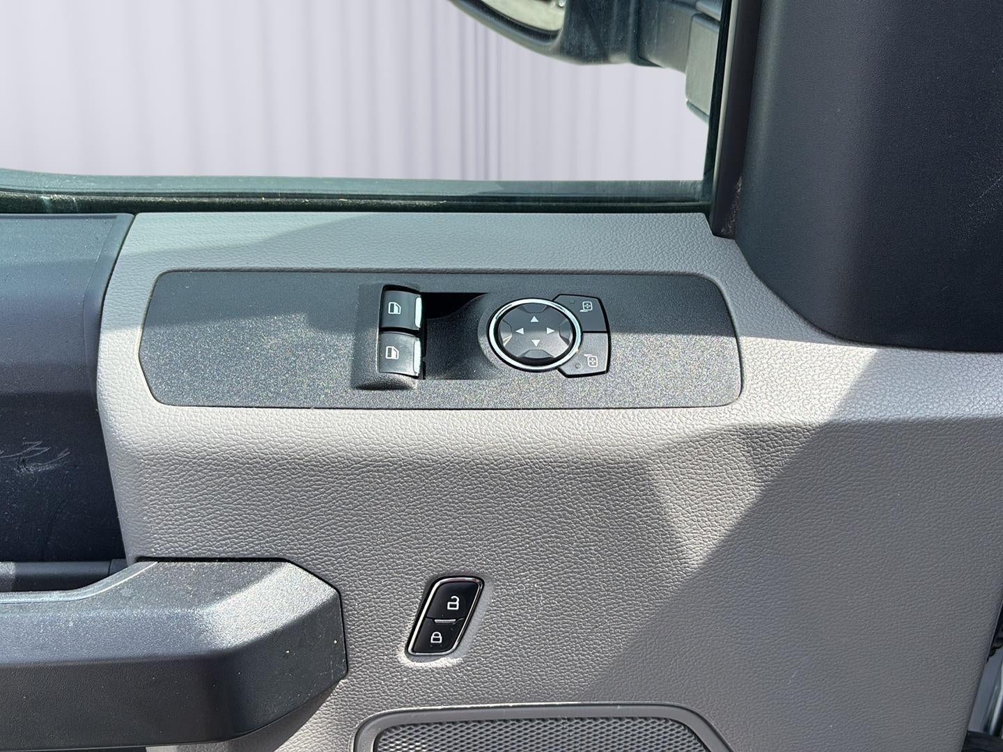 2022 Ford Super Duty F-350 SRW XL