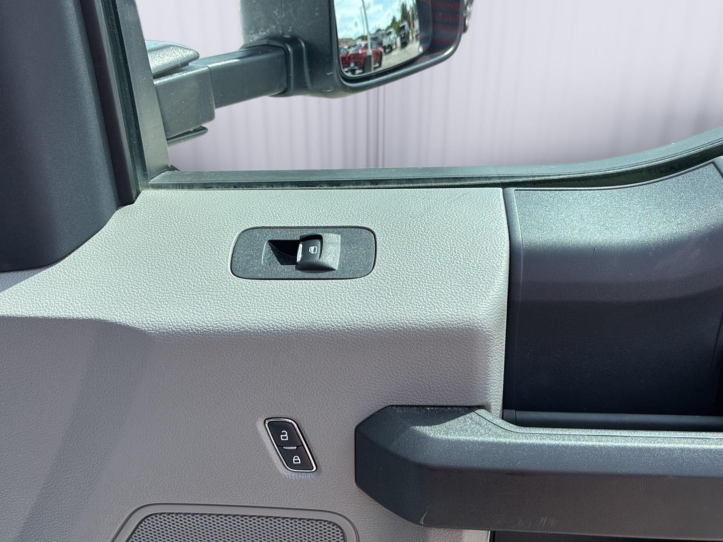 2022 Ford Super Duty F-350 SRW XL