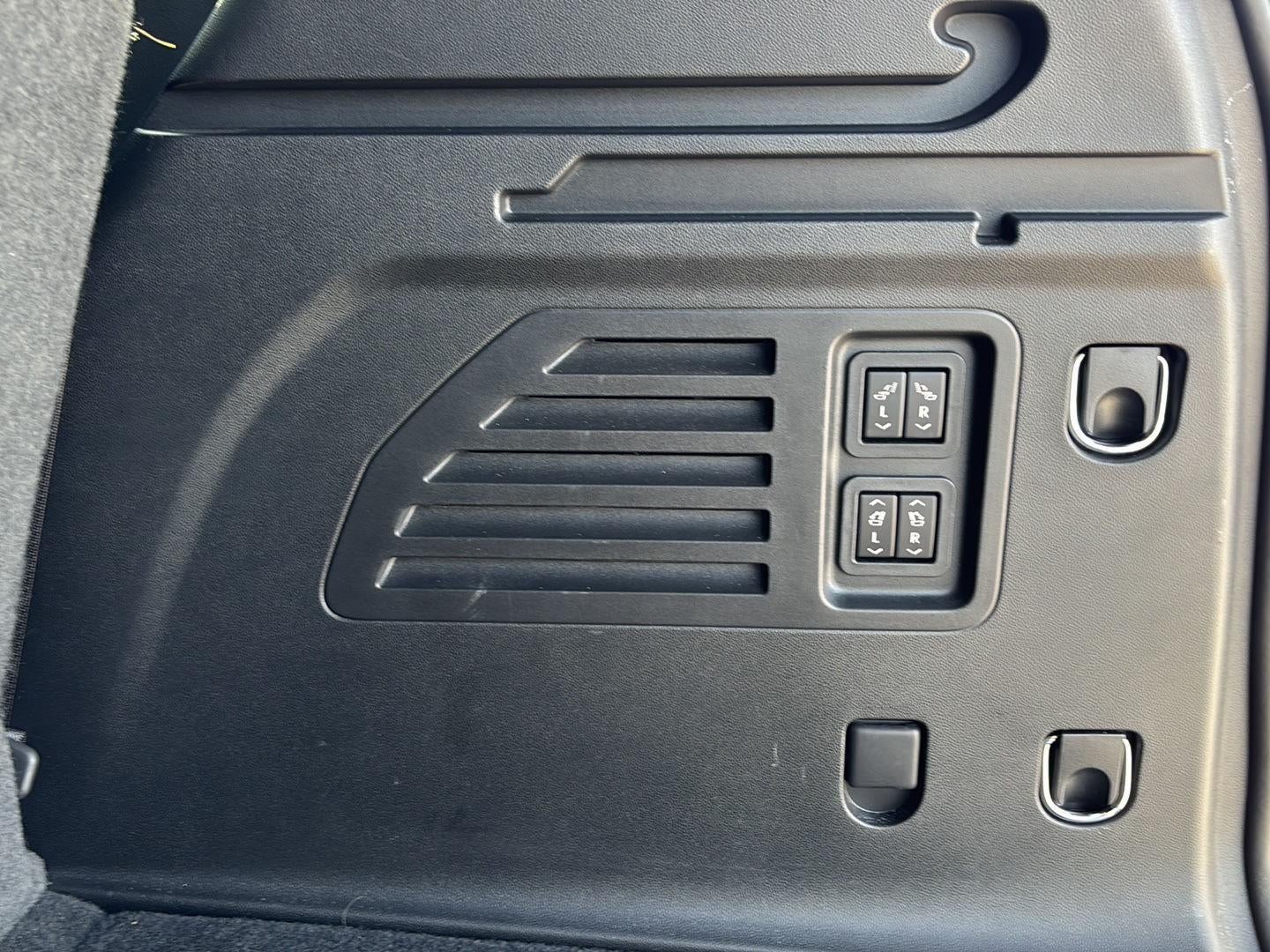 2024 Chevrolet TRAVERSE Base