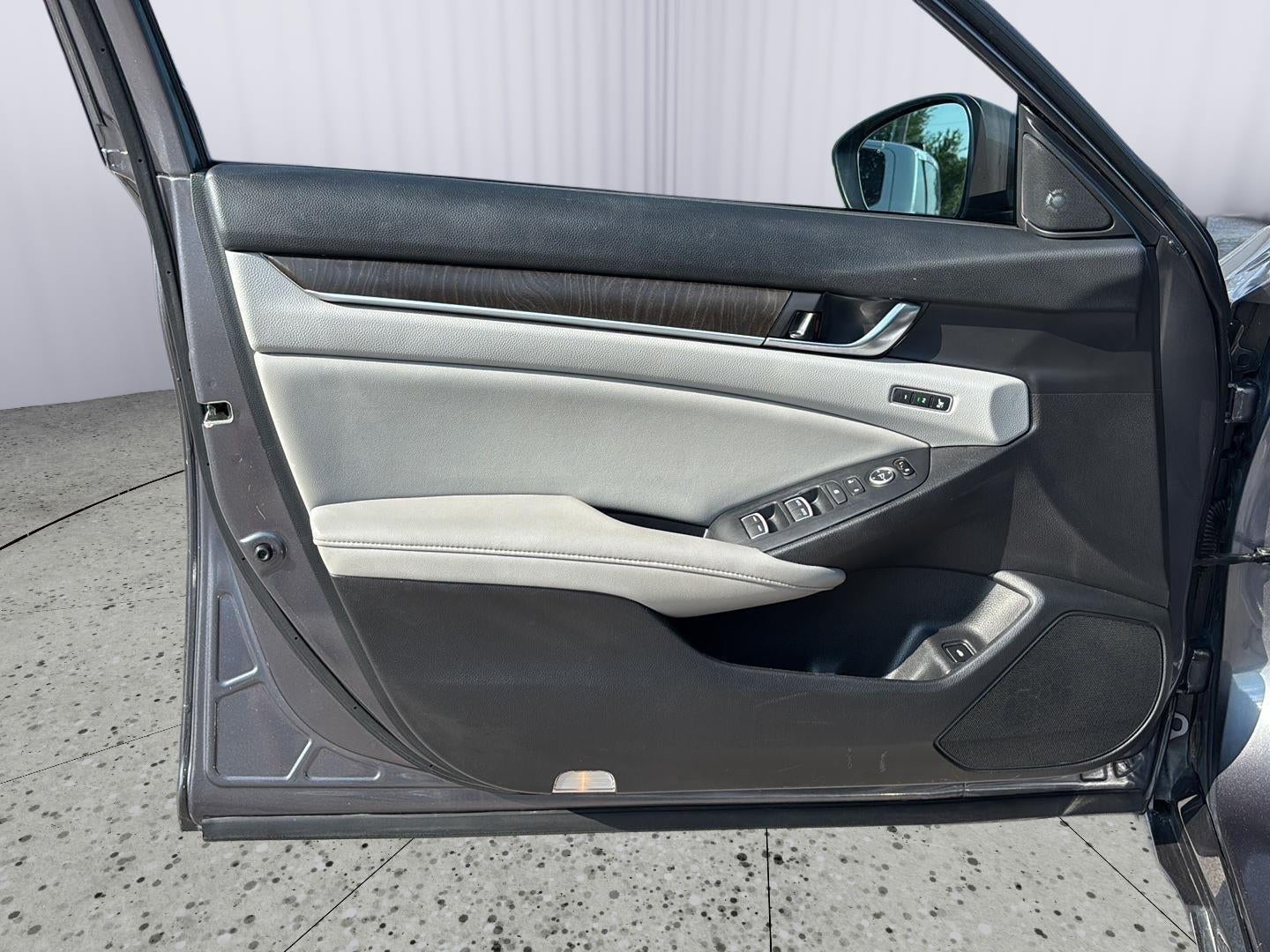 2020 Honda Accord Hybrid Touring
