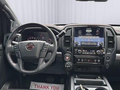 2024 Nissan TITAN sv