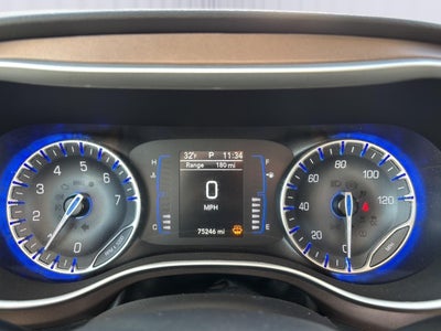 2022 Chrysler Voyager LX