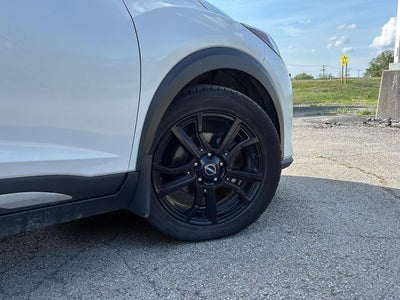 2022 Nissan Kicks SR
