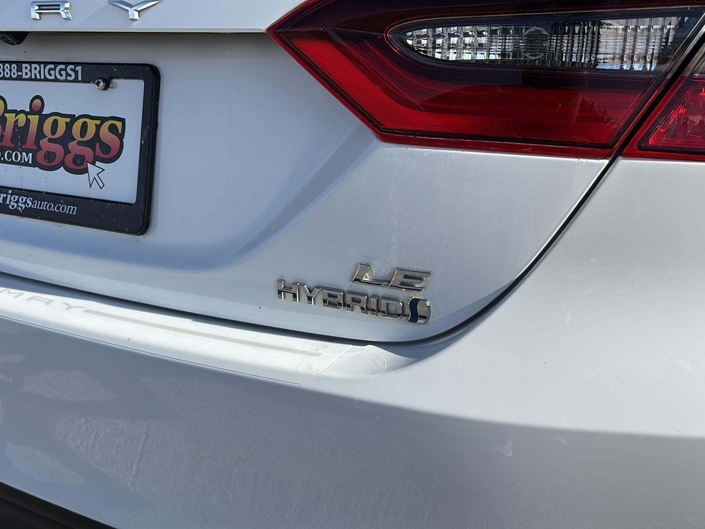 2022 Toyota CAMRY HYBRID LE