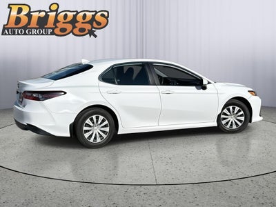 2022 Toyota CAMRY HYBRID LE