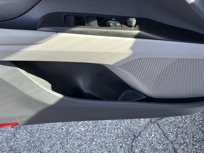 2022 Toyota CAMRY HYBRID LE