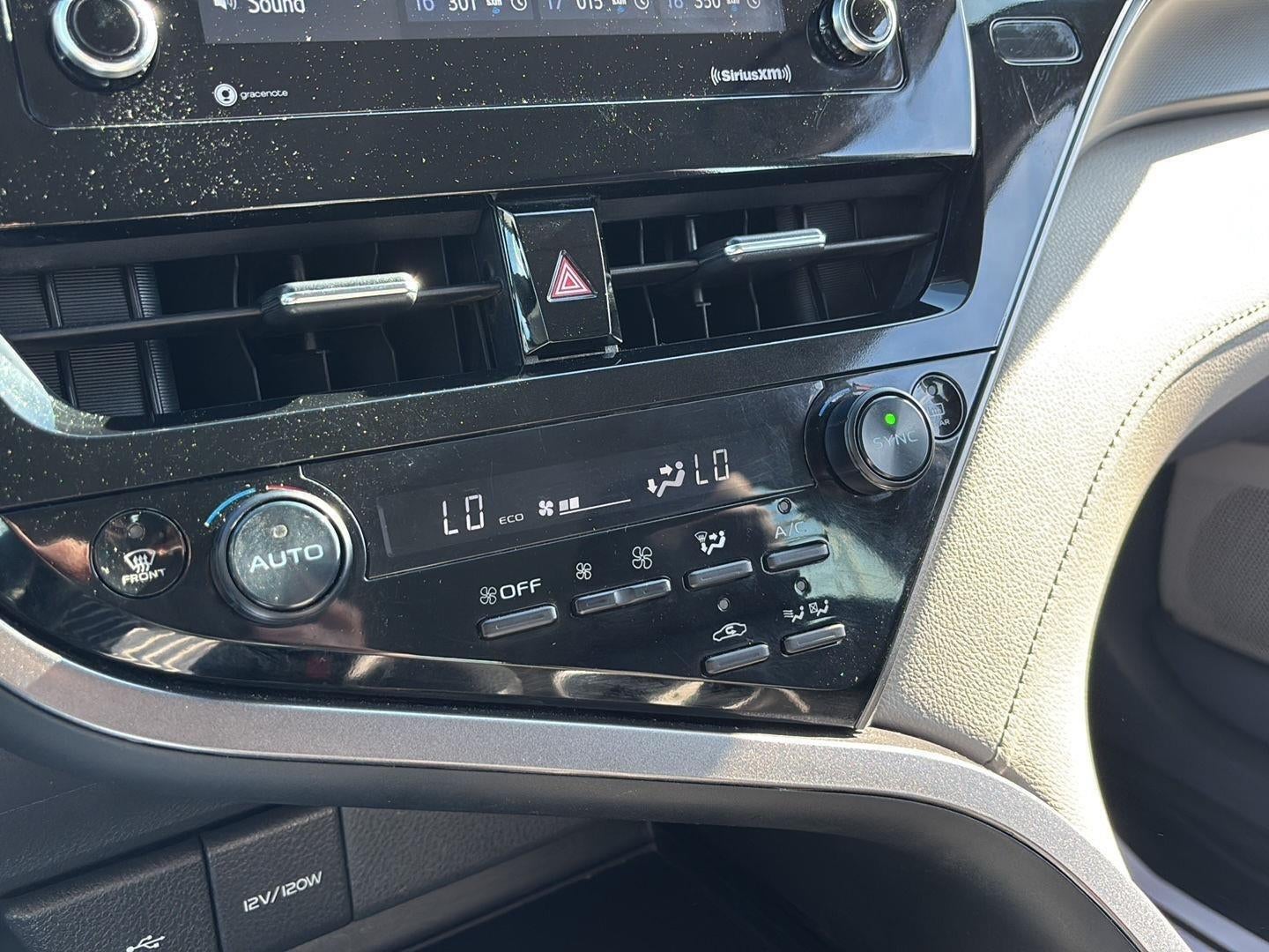 2022 Toyota CAMRY HYBRID LE