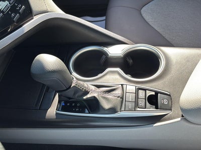 2022 Toyota CAMRY HYBRID LE