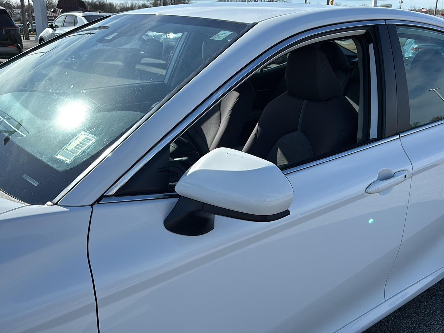 2022 Toyota CAMRY HYBRID LE