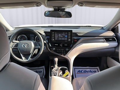 2022 Toyota CAMRY HYBRID LE