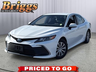 2022 Toyota CAMRY HYBRID LE