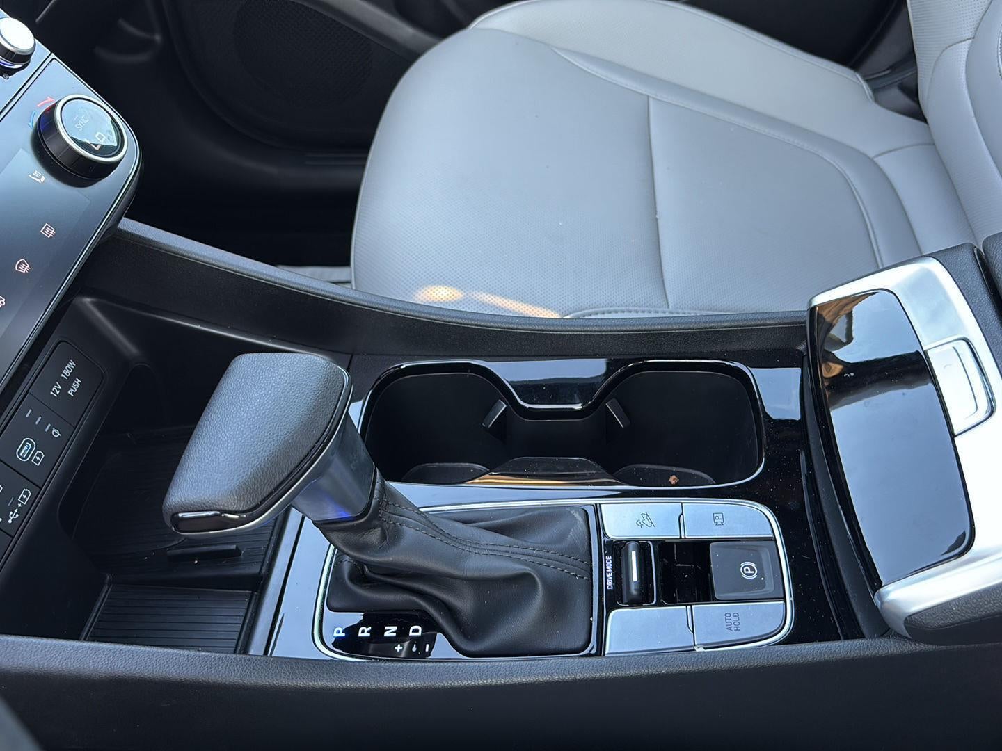 2025 Hyundai Santa Cruz SEL Activity