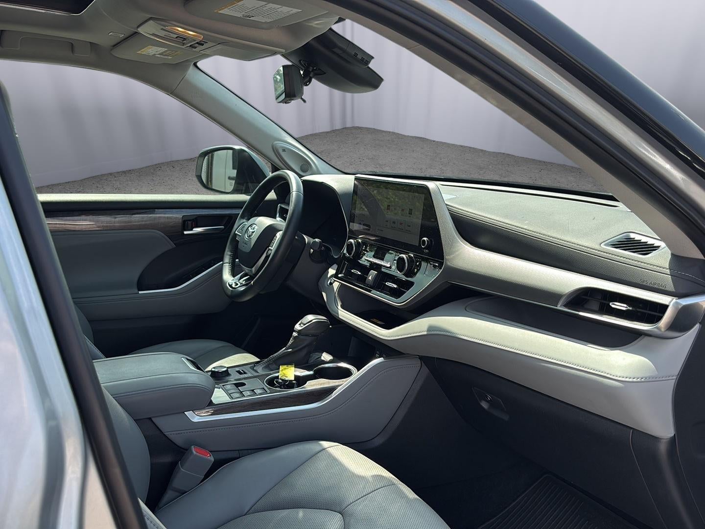 2024 Toyota Highlander Platinum