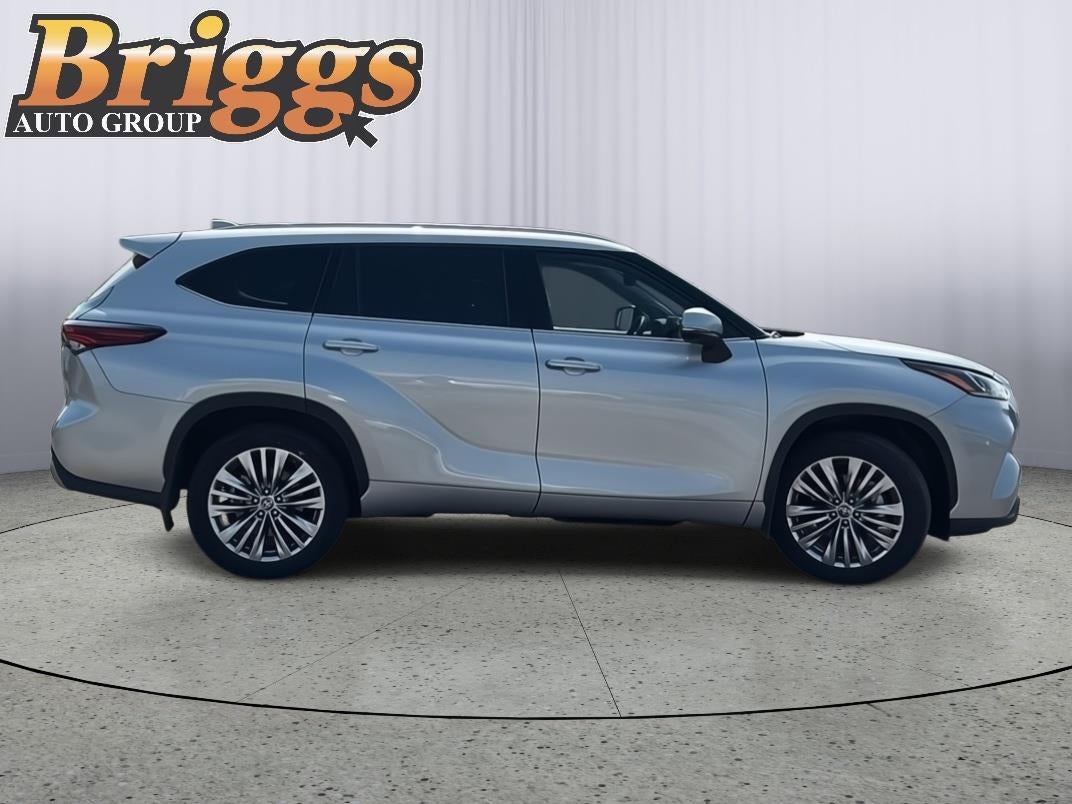 2024 Toyota Highlander Platinum