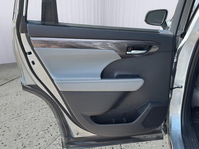 2024 Toyota Highlander Platinum