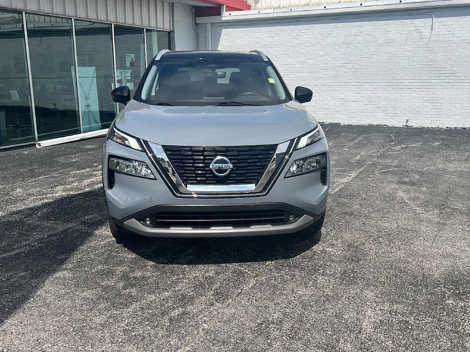 Used 2021 Nissan Rogue SL with VIN JN8AT3CB8MW215126 for sale in Kansas City