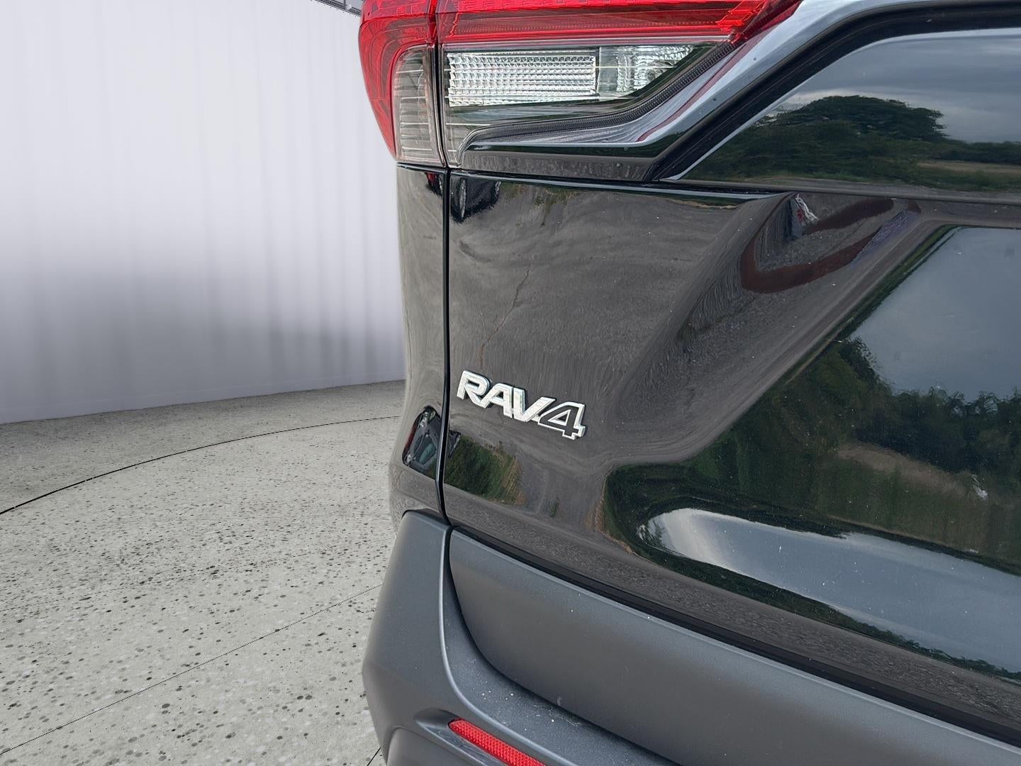 2023 Toyota RAV4 Hybrid LE