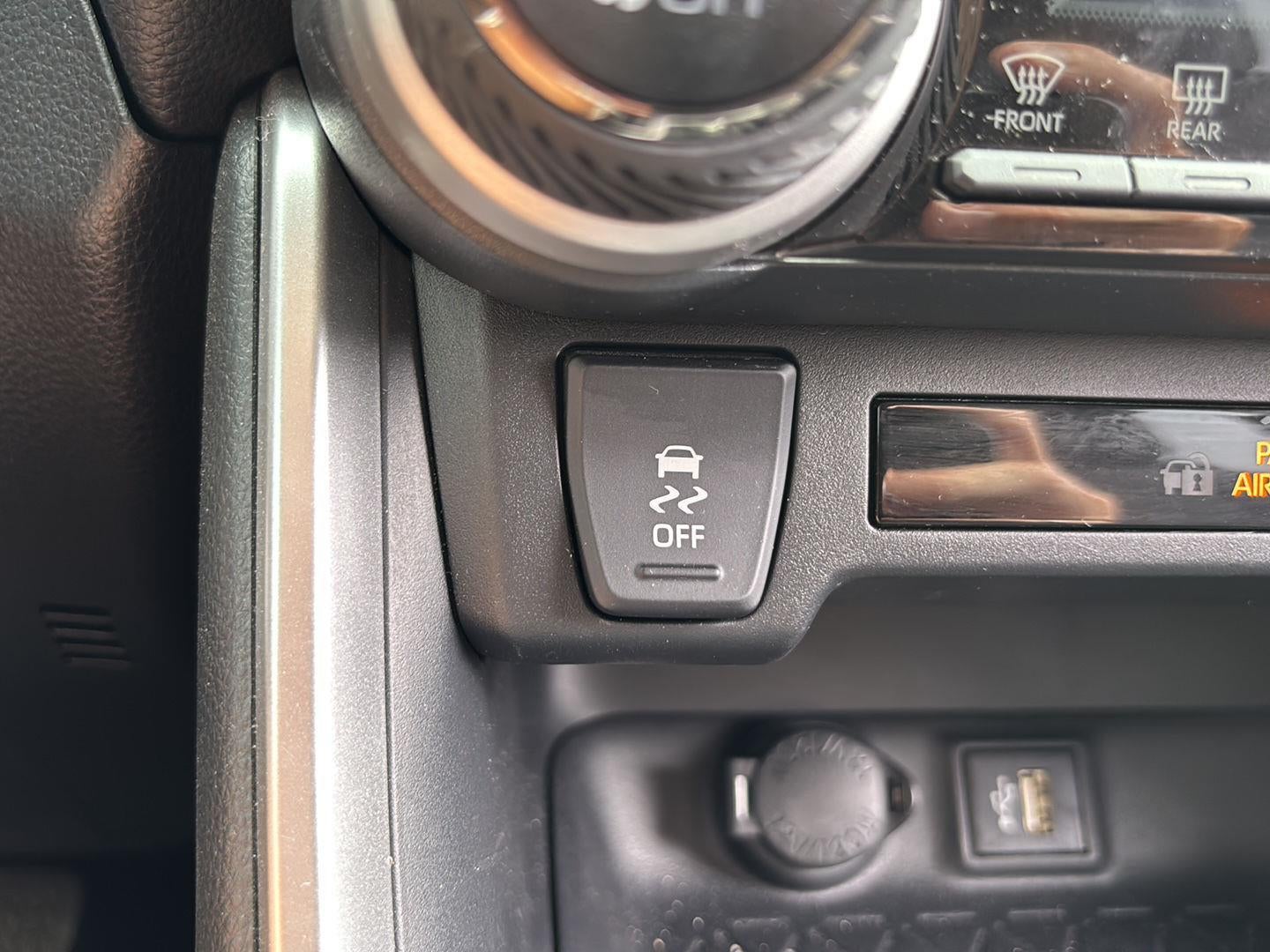 2023 Toyota RAV4 Hybrid LE