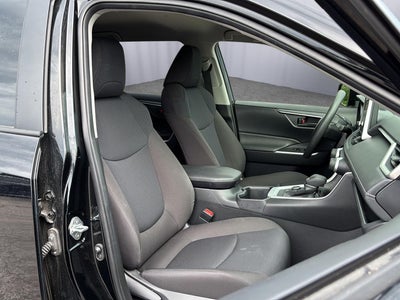 2023 Toyota RAV4 Hybrid LE