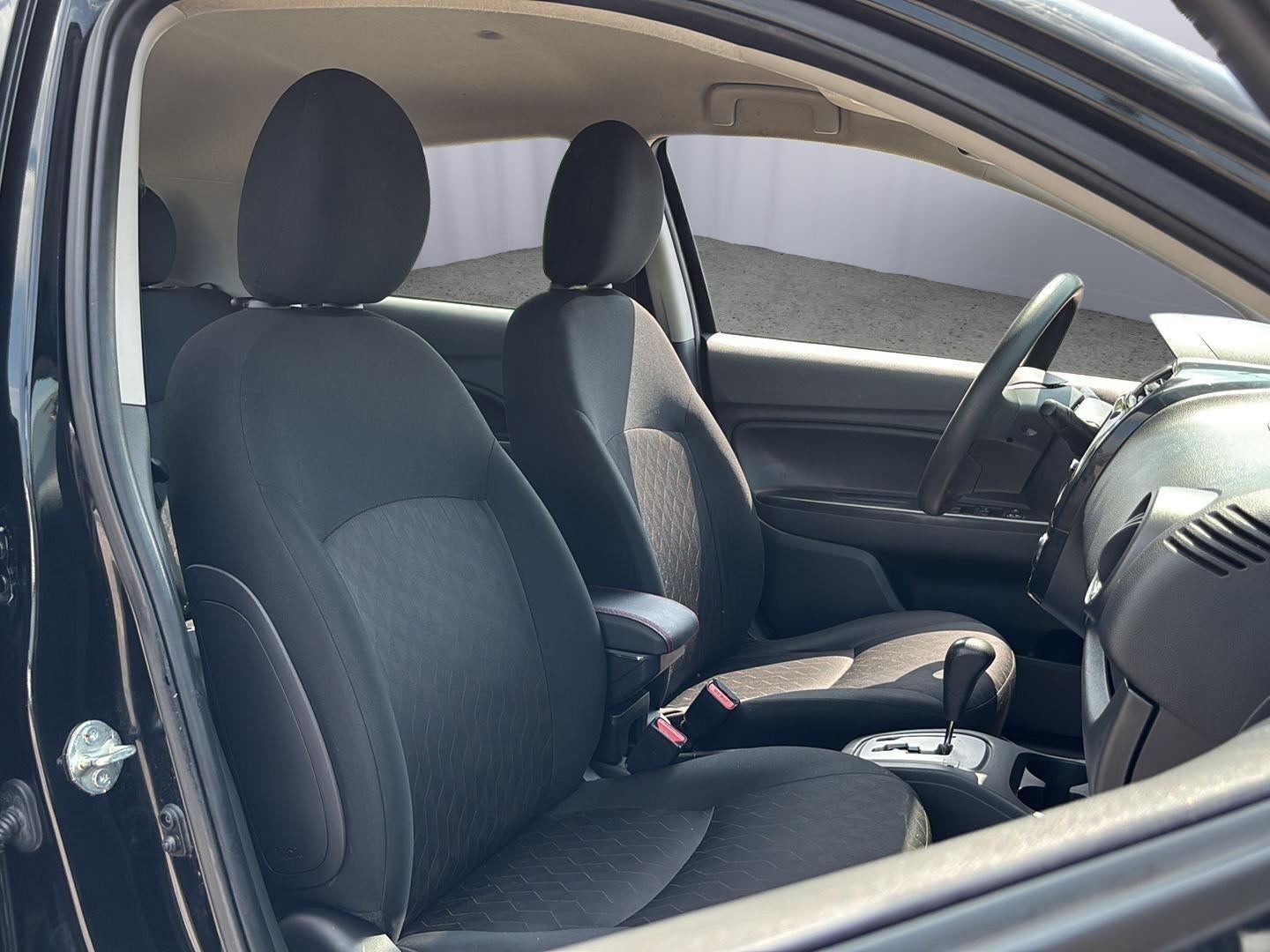 2022 Mitsubishi Mirage ES