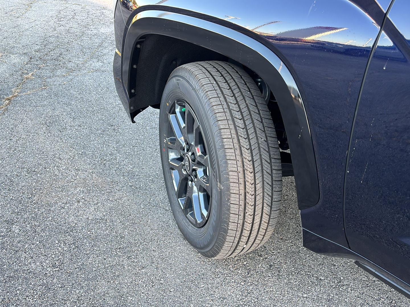 2026 Toyota Tundra i-FORCE MAX Tundra Platinum